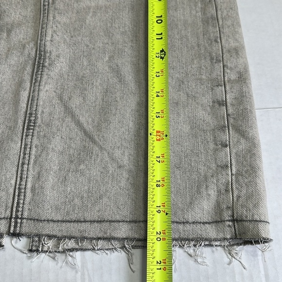 Zara Gray Wash Denim Pencil Short Jean Skirt Womens Small Back Split Coquette - Picture 11 of 12